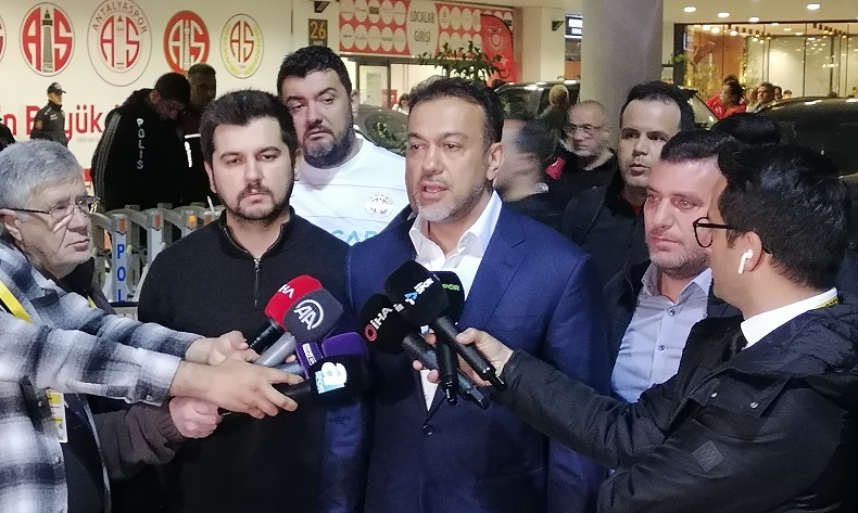 Antalyaspor Başkanı Sabri Gülel’den hakeme tepki