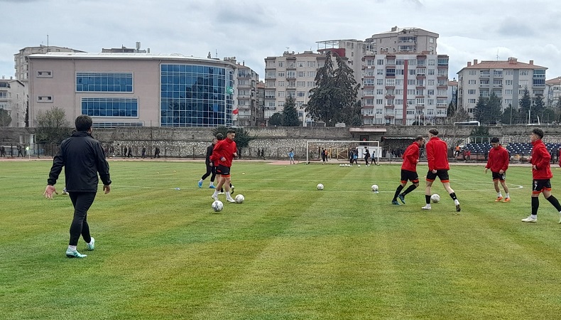 Uşakspor, Vanspor maçı hazırlıklarına başladı