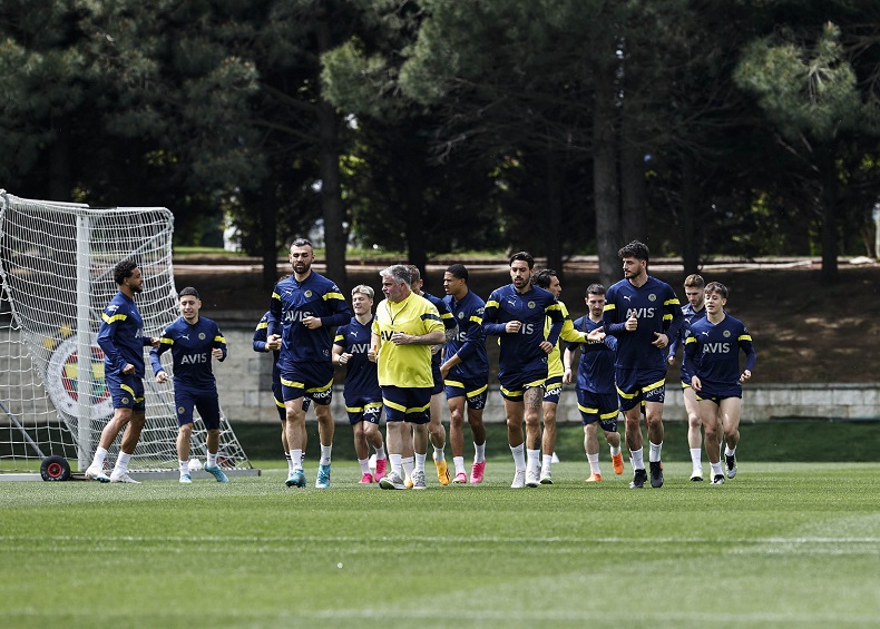 Fenerbahçe’de, Trabzonspor maçı hazırlıkları devam etti