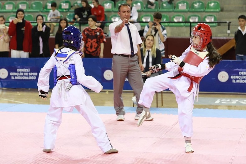 Taekwondonun yıldızları Denizli’de buluştu