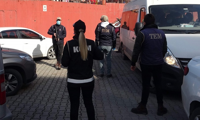 DEAŞ ve PKK operasyonunda 3 kişi yakalandı