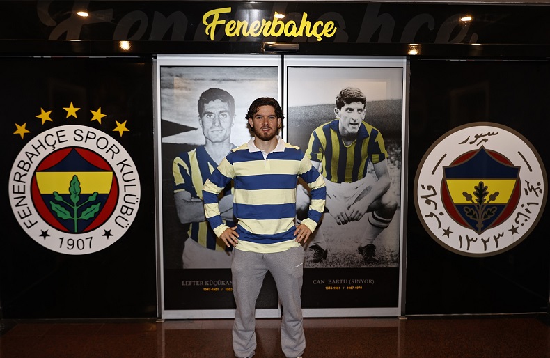 Fenerbahçeli Futbolcu Ferdi Kadıoğlu: “İki hedefimiz için de savaşmaya devam ediyoruz”