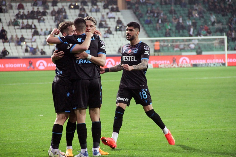 Trabzonspor 242 gün sonra deplasmanda kazandı