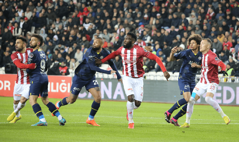 Fenerbahçe, Sivas’ta avantaj peşinde