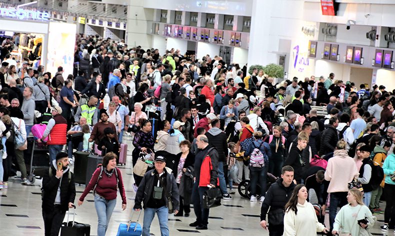Turizm kenti Antalya rekorla devam ediyor