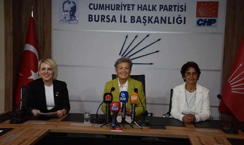 “Haklarımız korumak için haydi kadınlar, sandığa”