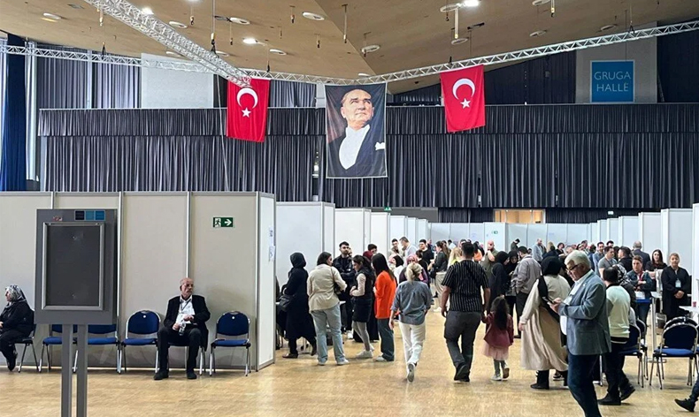 Yurt dışı seçmenlerden rekor sayı