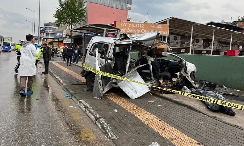 Bursa’da feci kaza, ölü ve yaralılar var