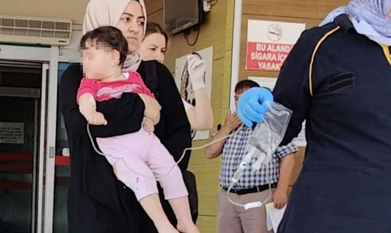Bulaşık parlatıcısı içen bebek hastanelik oldu