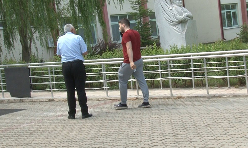 YKS’ye telefonla konuşarak girmeyi denedi