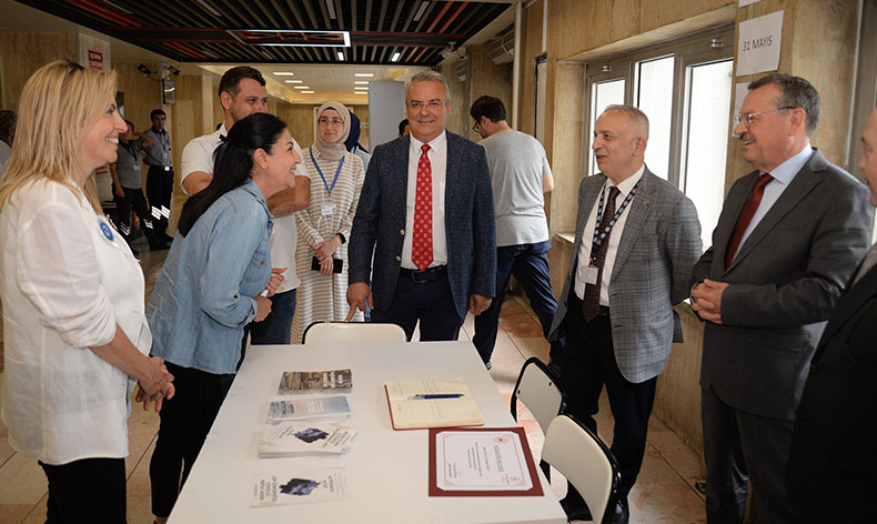 Ziyaretçilere tütün ürünlerinin zararları anlatıldı