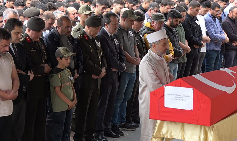 Harp Okulu öğrencisi son yolculuğuna uğurlandı