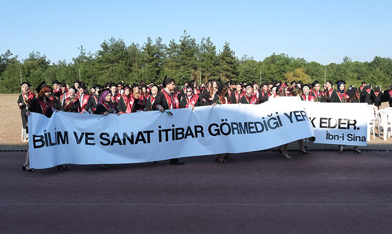 BUÜ’de mezuniyet heyecanı