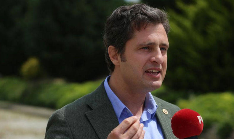 “Hukuka, demokrasiye ve insan haklarına aykırı”