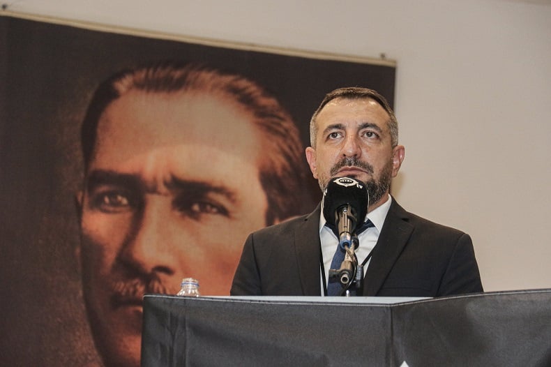 Altay’da başkan Ayhan Dündar güven tazeledi