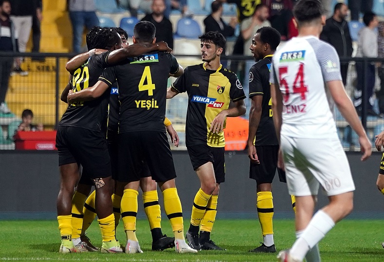 İstanbulspor, Süper Lig’de kaldı