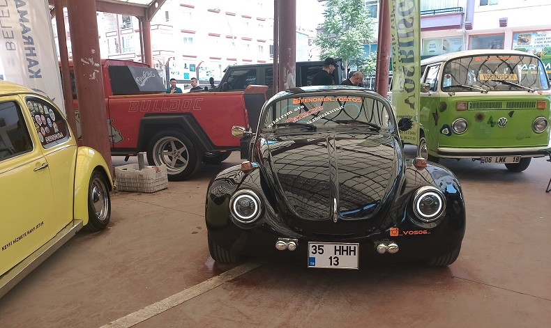 Modifiye araçlar Başkent’i süsledi