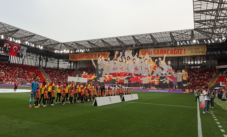 Göztepe’de transfer hareketliliği devam ediyor