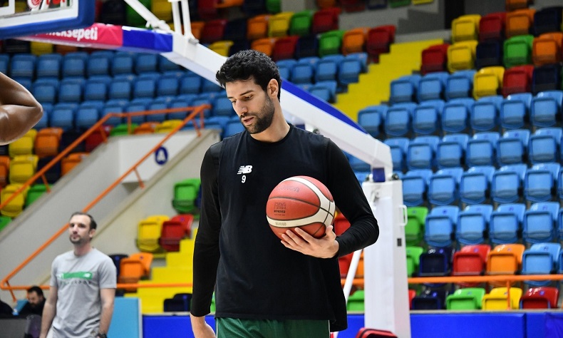 Pınar Karşıyaka’nın Troy Selim Şav transferine sakatlık engeli