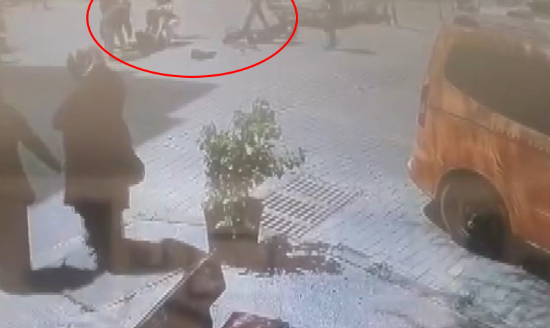 Akülü bisiklet ile otomobil çarpıştı