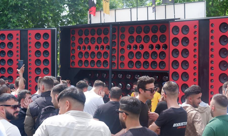 1,5 milyonluk ses sistemi