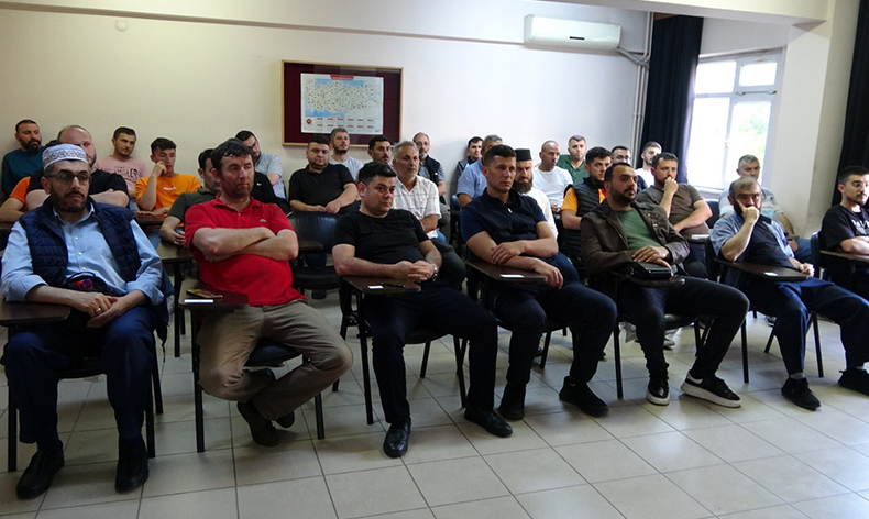 Kurban kesecekler eğitimden geçti
