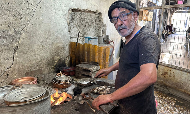 Ateş karşısında bunaltan mesai