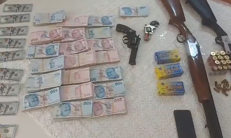 FETÖ operasyonunda 40 gözaltı