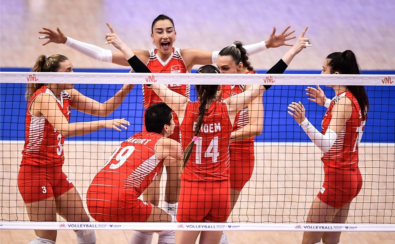 A Milli Kadın Voleybol Takımı Milletler Ligi’nde çeyrek finalde