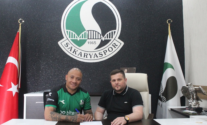 Sakaryaspor, Dino Ndlovu’yu kadrosuna kattı