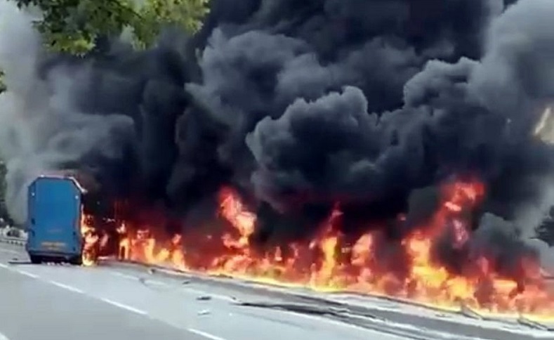 Tır bomba gibi patladı, faciadan dönüldü