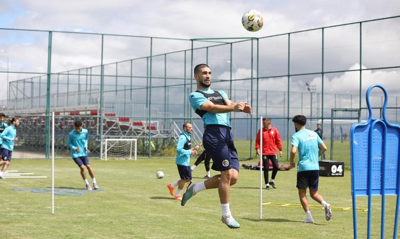 Alanyaspor, kamp çalışmalarını sürdürüyor