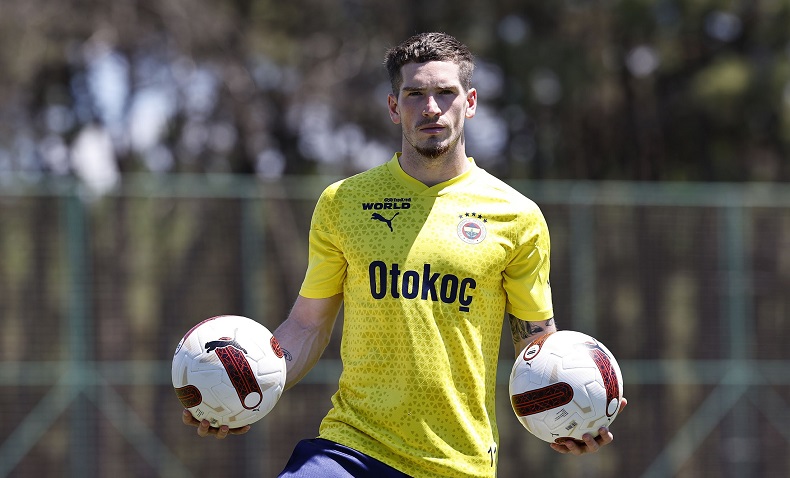Ryan Kent: “Fenerbahçe taraftarlarının önünde oynayacağım için çok heyecanlıyım”
