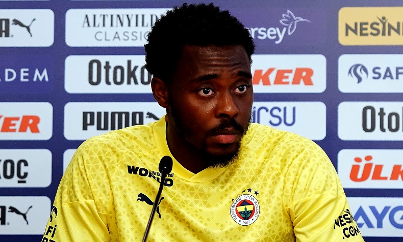 Bright Osayi-Samuel: “Şuan Fenerbahçe’nin futbolcusuyum, yapılan dedikoduları dinlemiyorum”