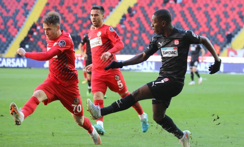 Sivasspor Max Gradel’e teşekkür etti