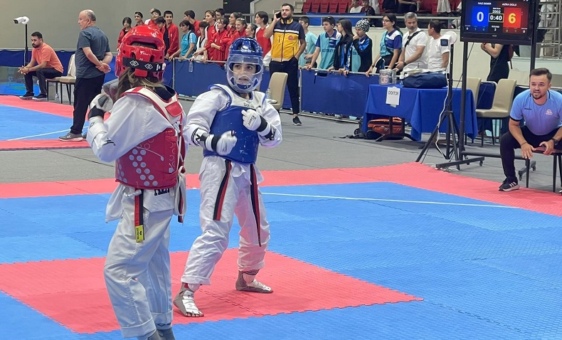 Anadolu Yıldızlar Ligi Taekwondo grup müsabakaları Uşak’ta yapılıyor