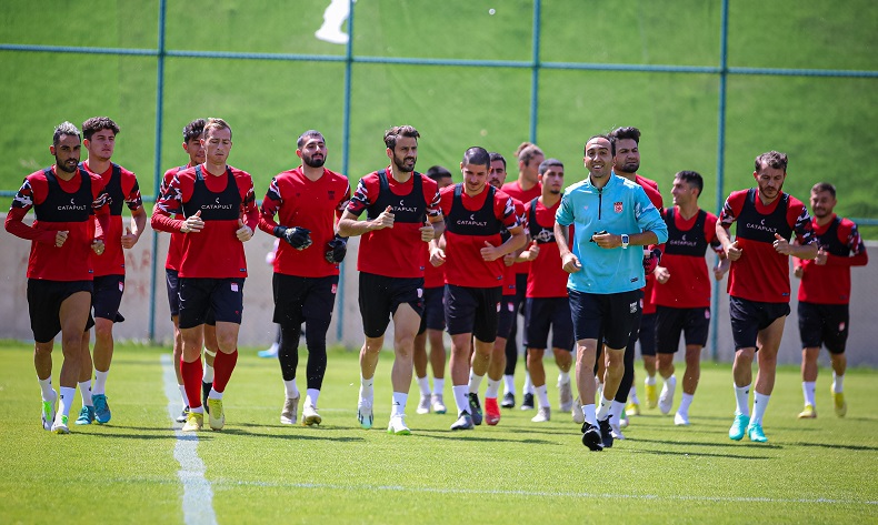 DG Sivasspor minyatür kalede maç yaptı
