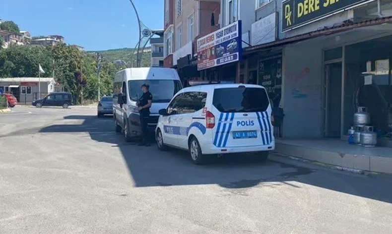 Fotoğrafçı, düğün sahiplerine kurşun yağdırdı
