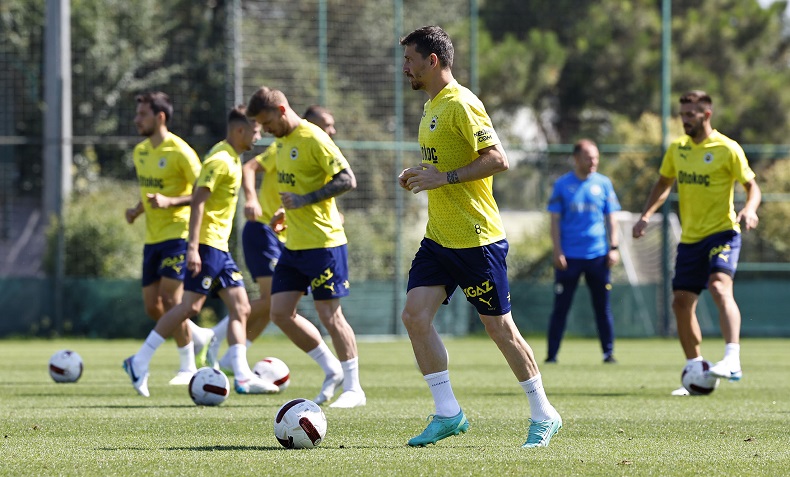 Fenerbahçe’nin Zimbru Chisinau maçı kadrosu belli oldu
