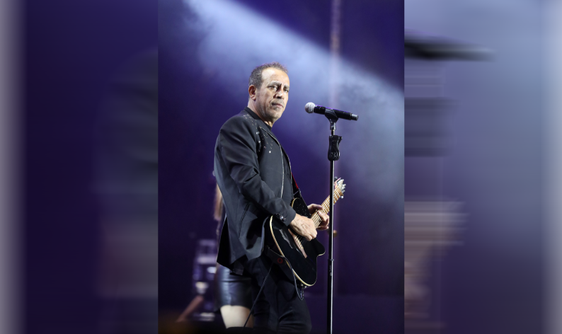 Haluk Levent, dinleyicisiyle buluştu