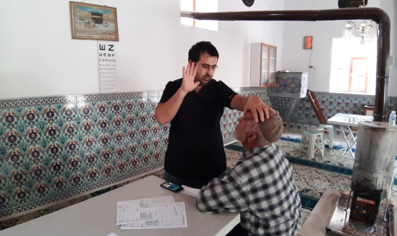 Cami hastane oldu, bahçesi acil servis