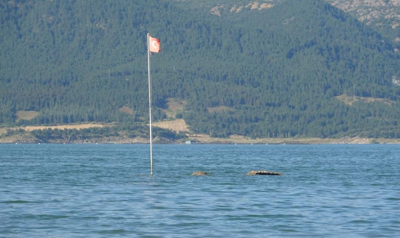 Yürünebilen yerde şimdi balık avlanıyor