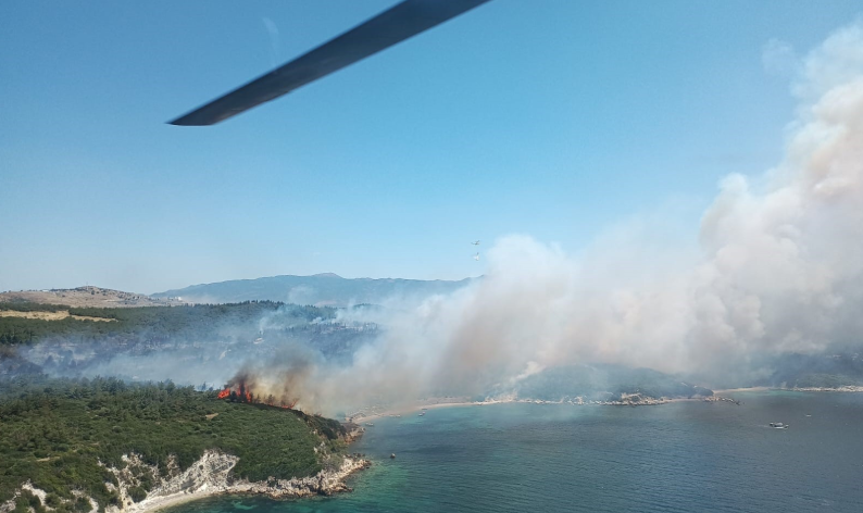 Vatandaşlar denizden tahliye ediliyor