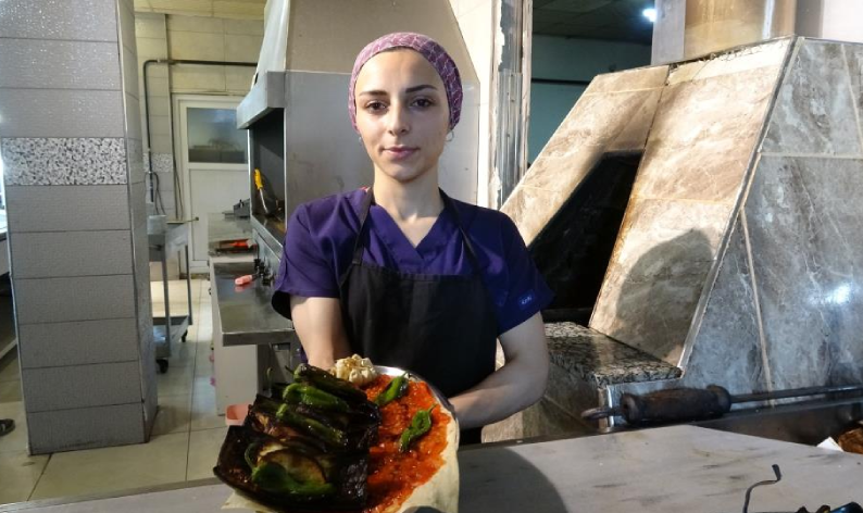 Bulaşıkçı olarak başladı, usta oldu