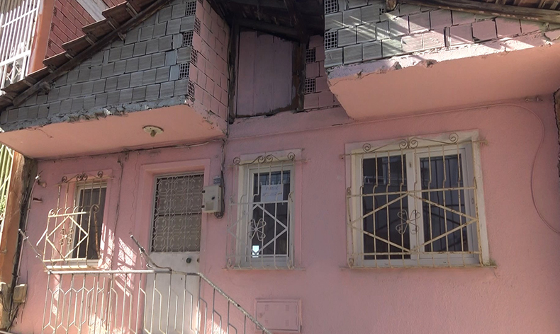 Mudanya’da ev sahibi ve çift arasında anlaşmazlık
