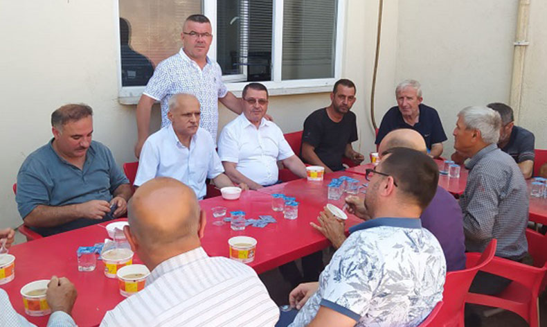 Aşureler Demirciler Odasında