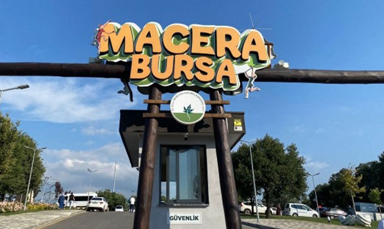 Çocuklar hayallerindeki kahramanlarala buluştular
