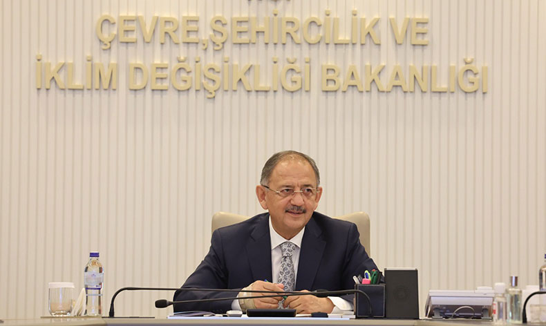 “Konutları hak sahiplerine teslim ettik”