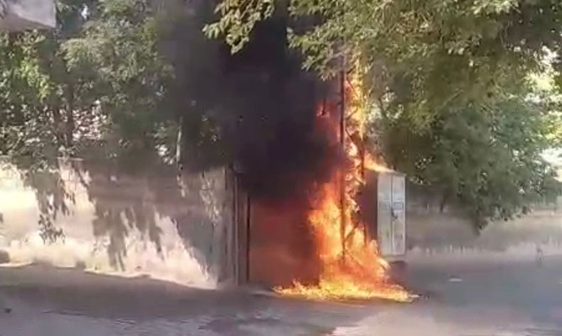 Yanan trafo paniğe neden oldu