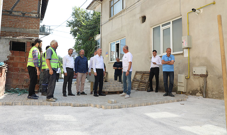 Sokaklar parke taşla kaplanıyor